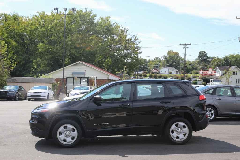 used 2017 Jeep Cherokee car, priced at $12,990