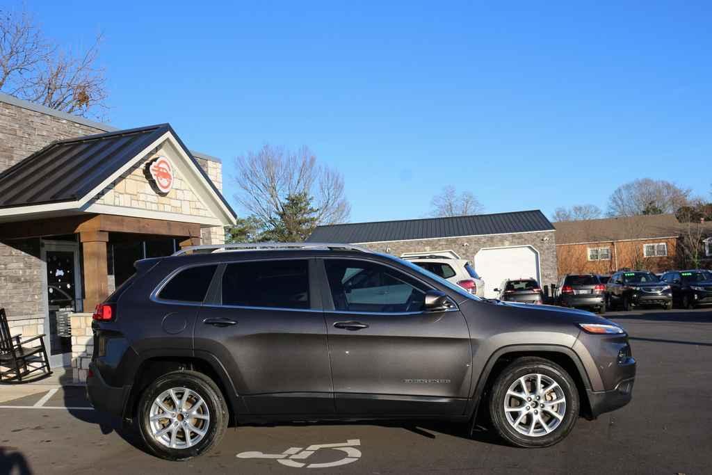 used 2016 Jeep Cherokee car, priced at $11,990