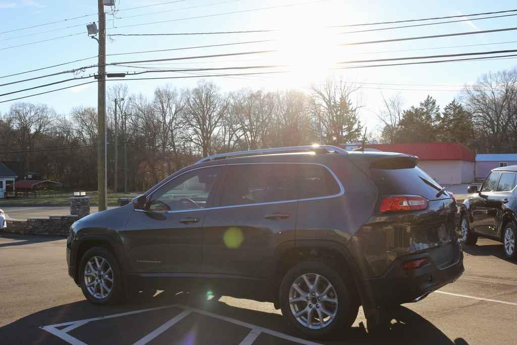 used 2016 Jeep Cherokee car, priced at $11,990