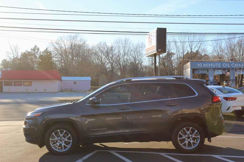 used 2016 Jeep Cherokee car, priced at $11,990