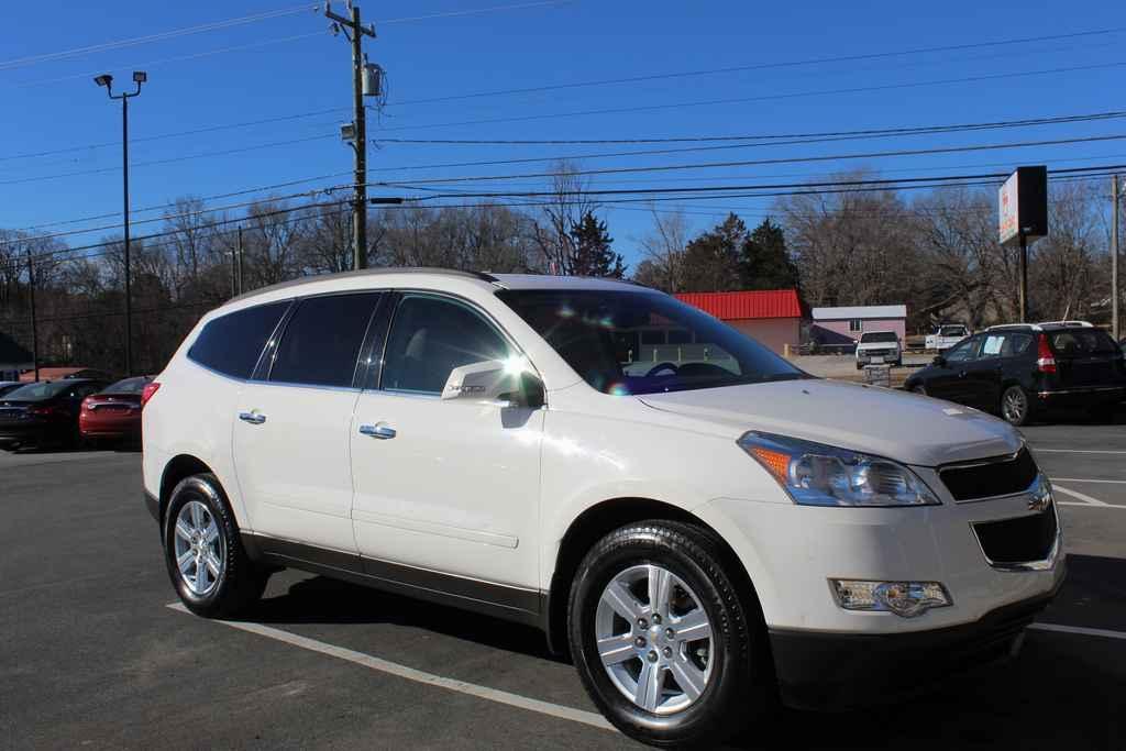 used 2011 Chevrolet Traverse car, priced at $10,990