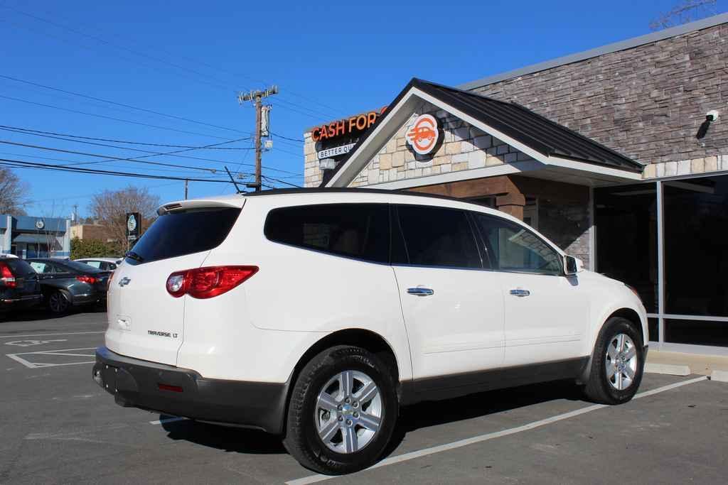 used 2011 Chevrolet Traverse car, priced at $10,990