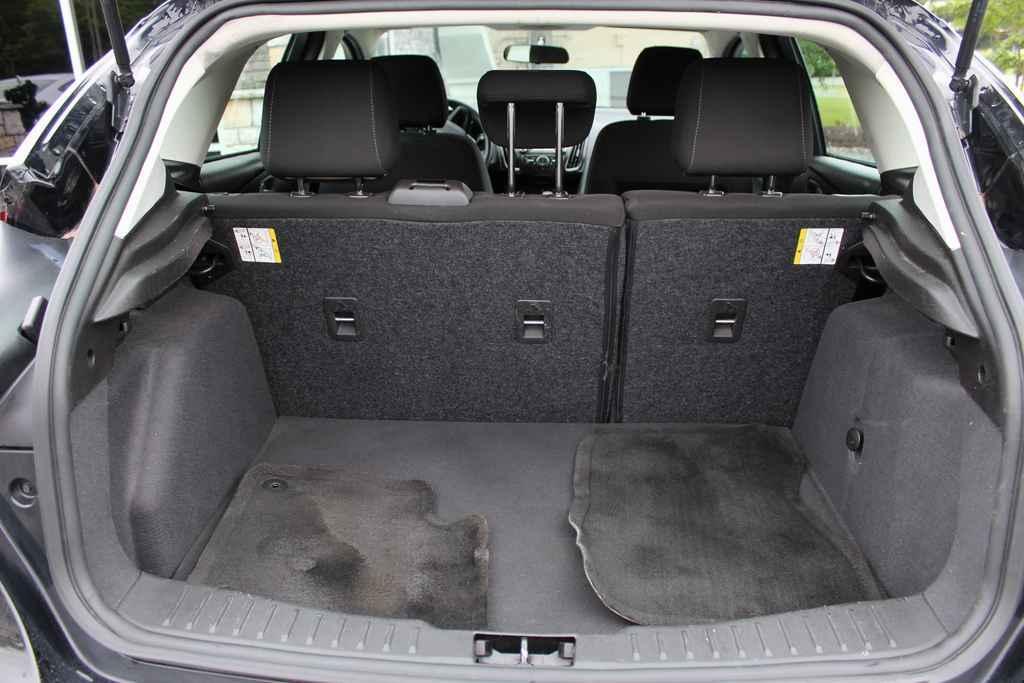 used 2018 Ford Focus car, priced at $10,990