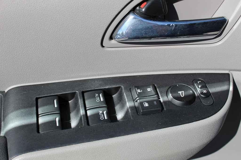 used 2017 Honda Odyssey car, priced at $13,990