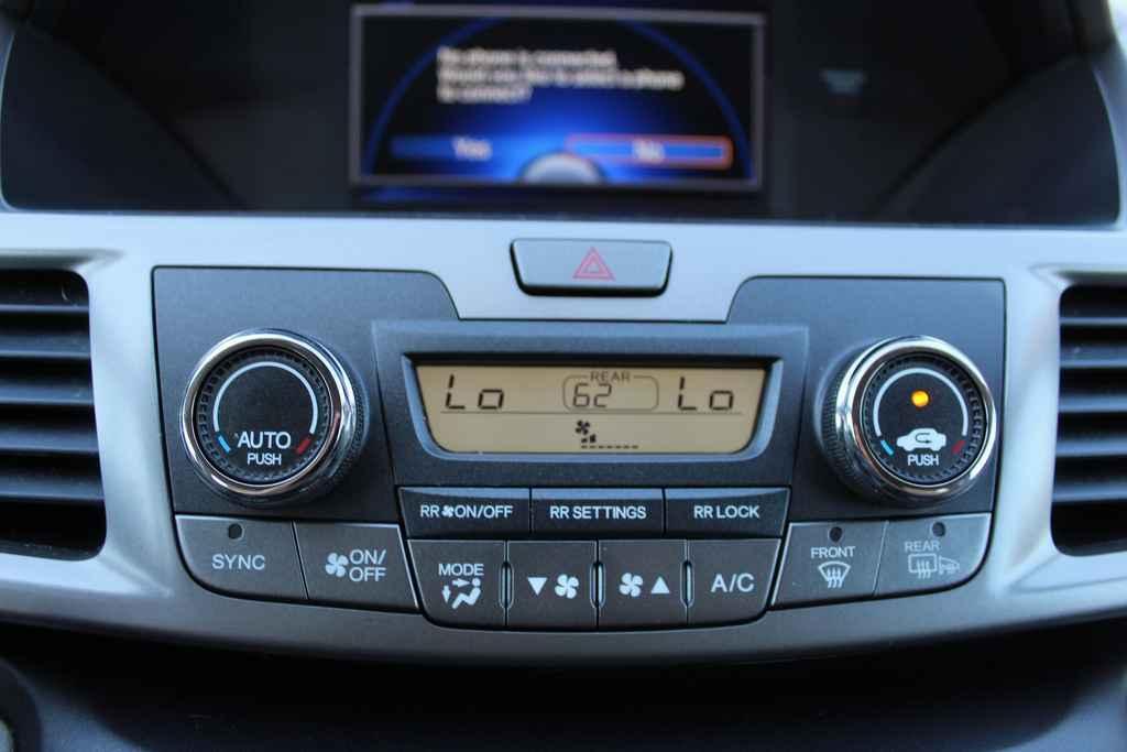 used 2017 Honda Odyssey car, priced at $13,990