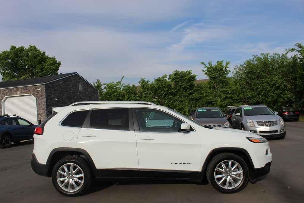 used 2015 Jeep Cherokee car, priced at $13,990