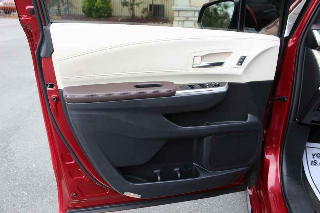 used 2022 Toyota Sienna car, priced at $47,790