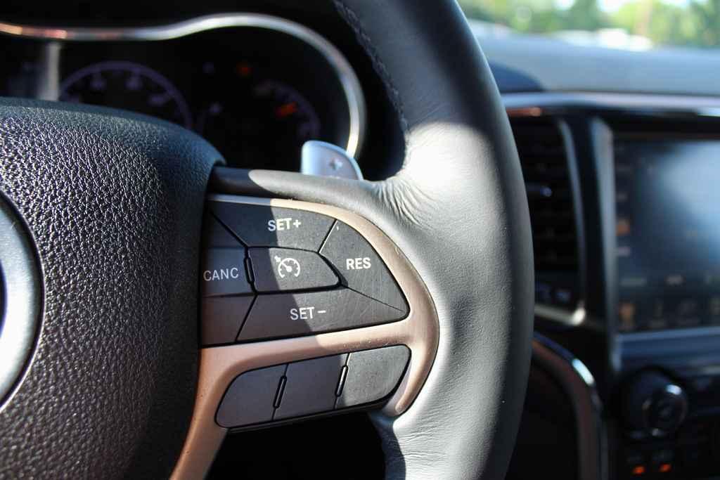 used 2015 Jeep Grand Cherokee car, priced at $11,990