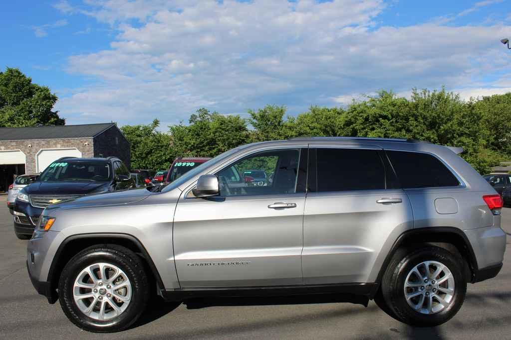 used 2015 Jeep Grand Cherokee car, priced at $11,990
