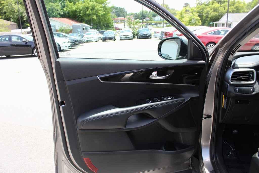 used 2017 Kia Sorento car, priced at $10,790