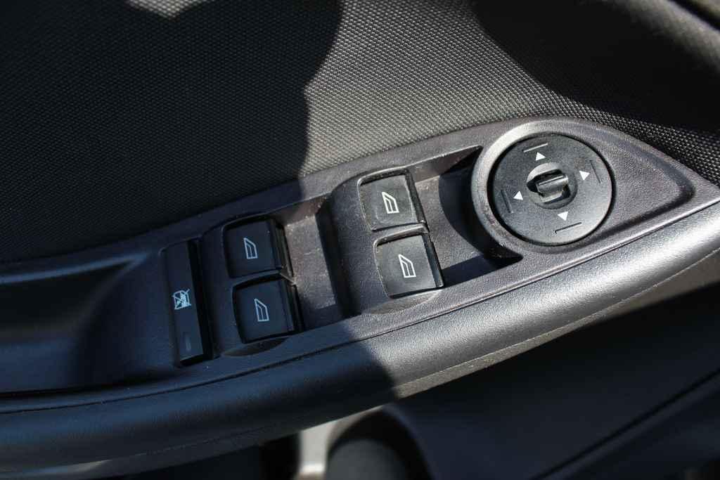 used 2016 Ford Focus car, priced at $9,490