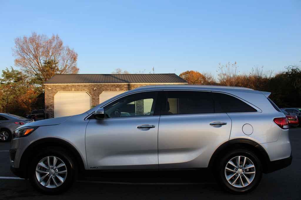 used 2017 Kia Sorento car, priced at $10,490