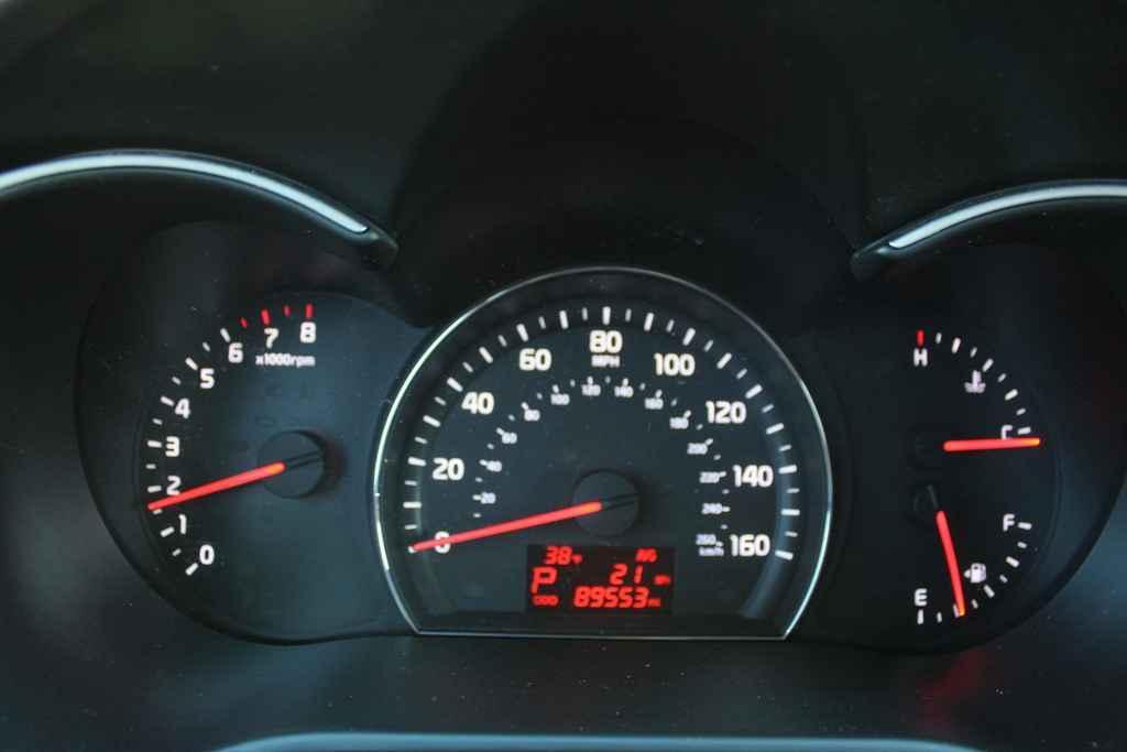 used 2014 Kia Sorento car, priced at $7,990