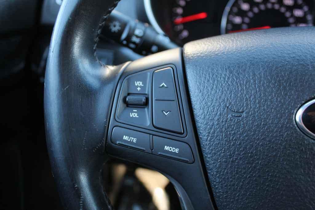 used 2014 Kia Sorento car, priced at $7,990