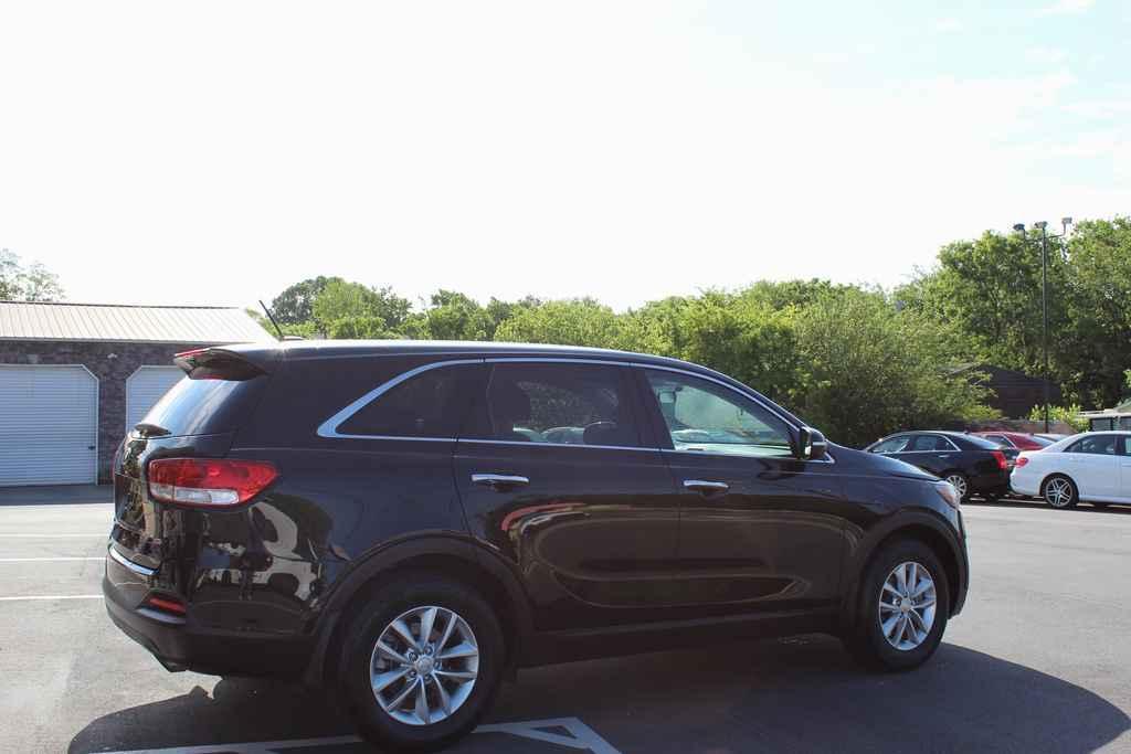 used 2018 Kia Sorento car, priced at $12,890