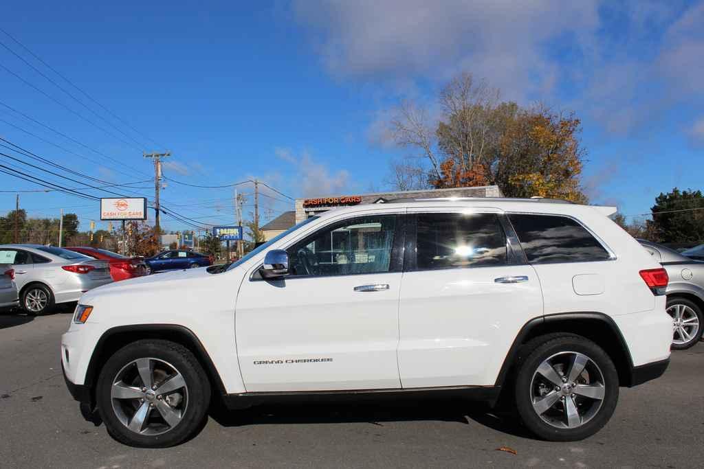 used 2015 Jeep Grand Cherokee car, priced at $11,890