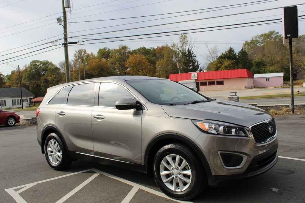 used 2018 Kia Sorento car, priced at $12,790