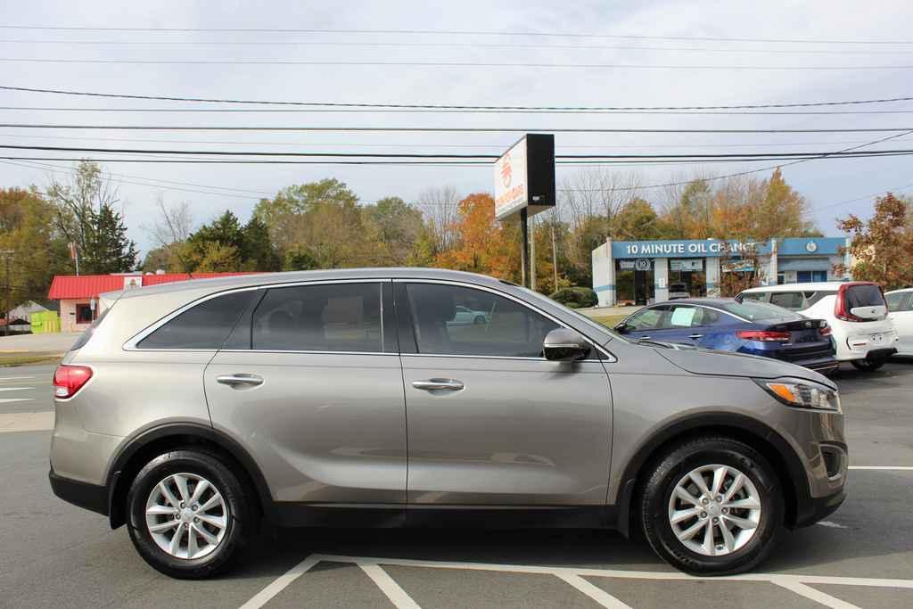 used 2018 Kia Sorento car, priced at $12,790