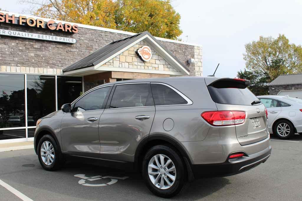 used 2018 Kia Sorento car, priced at $12,790