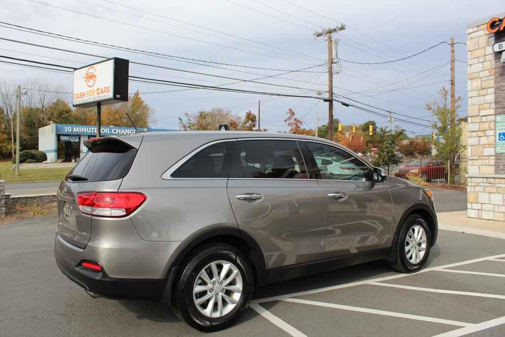 used 2018 Kia Sorento car, priced at $12,790