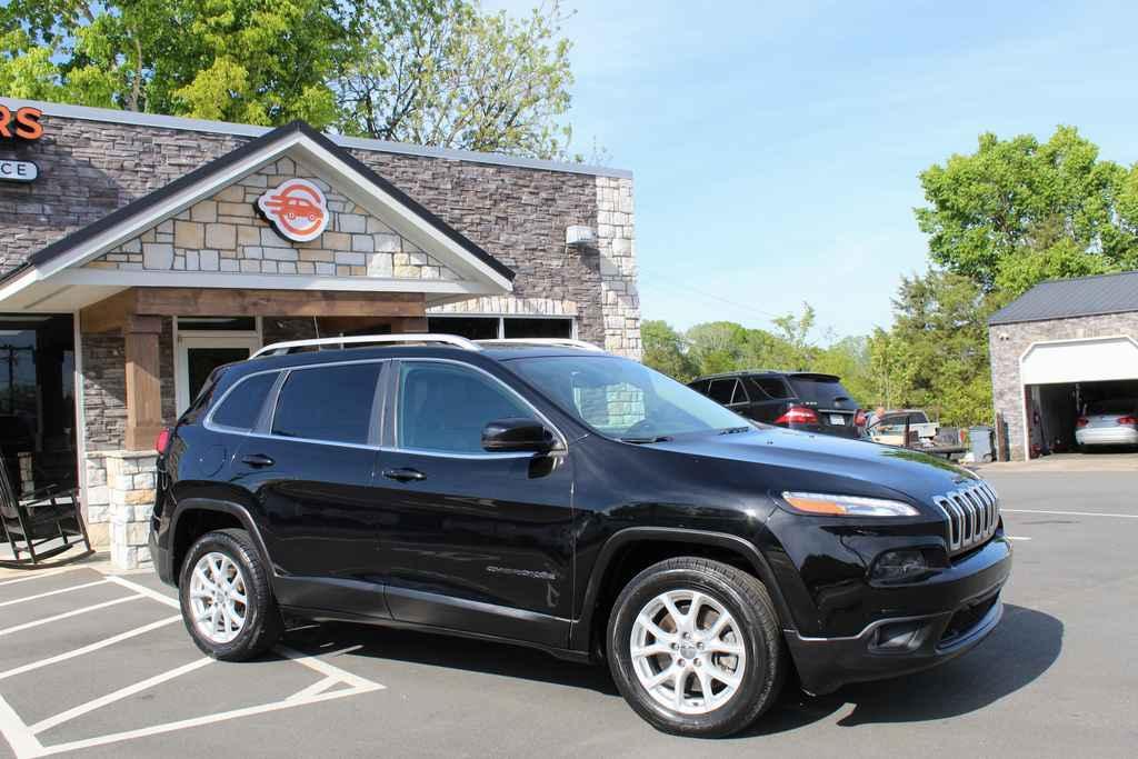 used 2018 Jeep Cherokee car, priced at $13,490