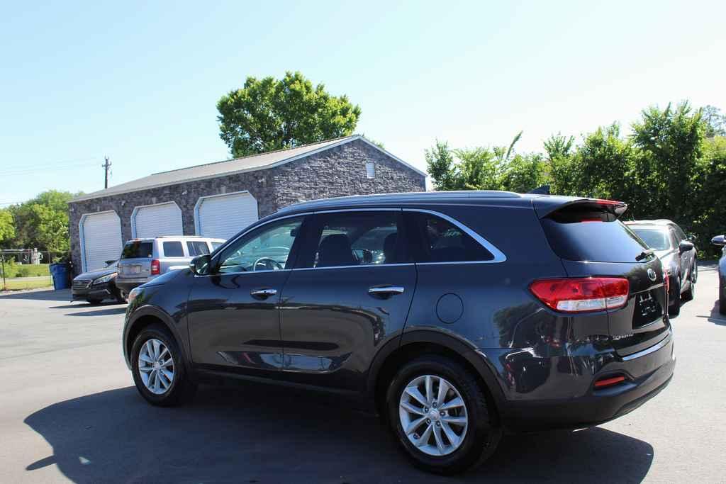 used 2017 Kia Sorento car, priced at $11,490