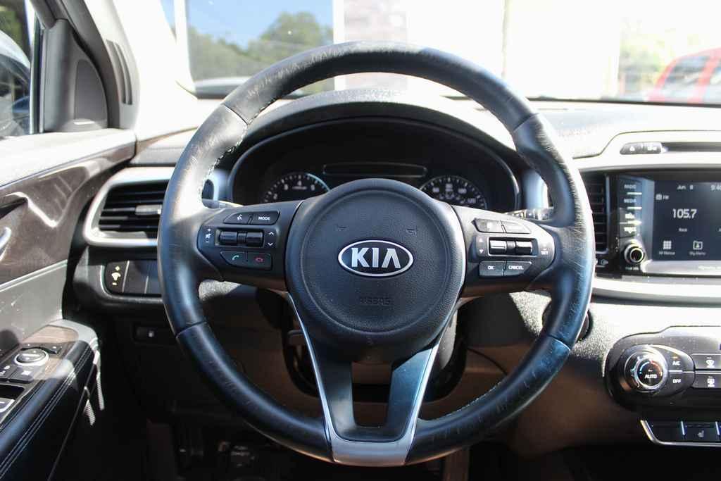used 2017 Kia Sorento car, priced at $11,490