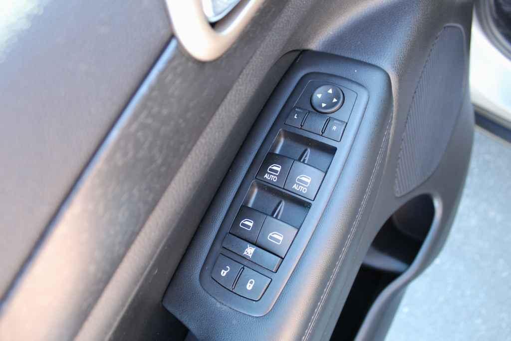 used 2016 Jeep Grand Cherokee car, priced at $11,990