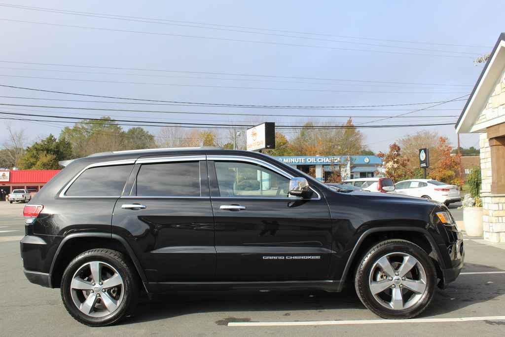 used 2015 Jeep Grand Cherokee car, priced at $12,990