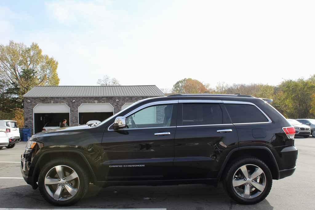 used 2015 Jeep Grand Cherokee car, priced at $12,990