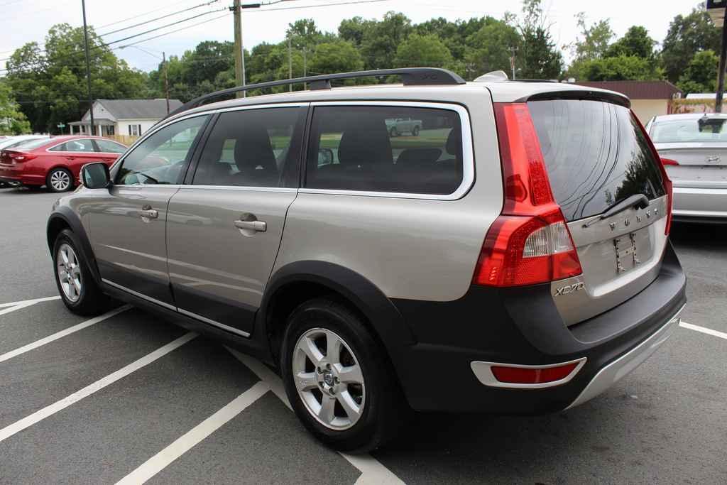 used 2012 Volvo XC70 car, priced at $7,490