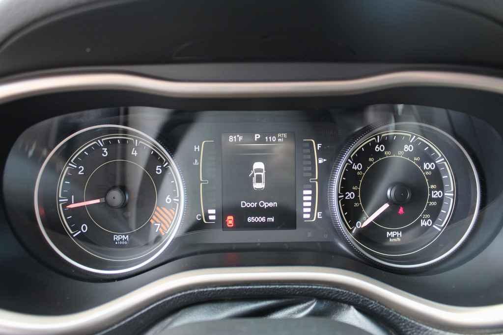 used 2014 Jeep Cherokee car, priced at $9,490