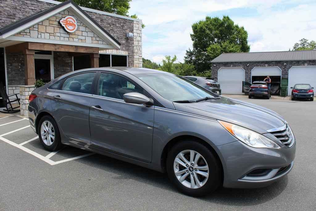 used 2013 Hyundai Sonata car, priced at $7,990