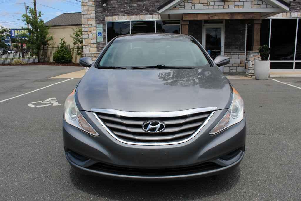 used 2013 Hyundai Sonata car, priced at $7,990