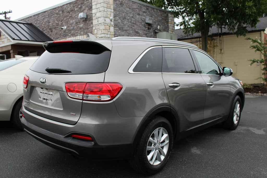 used 2018 Kia Sorento car, priced at $11,290