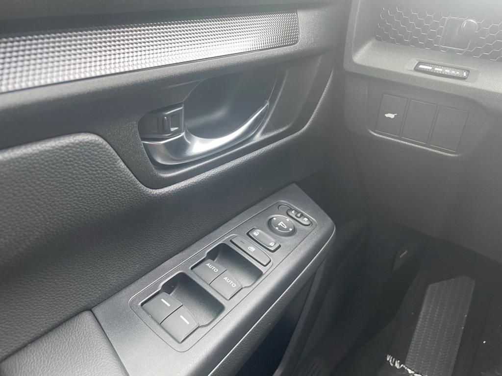 new 2026 Honda CR-V Hybrid car, priced at $38,435