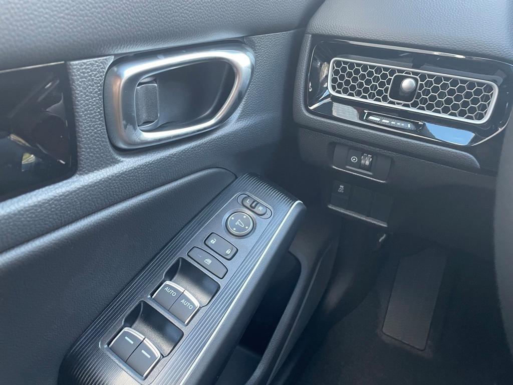 new 2026 Honda Civic Hybrid car, priced at $32,613