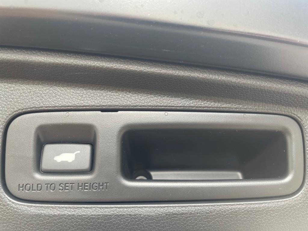 new 2026 Honda CR-V Hybrid car, priced at $39,733