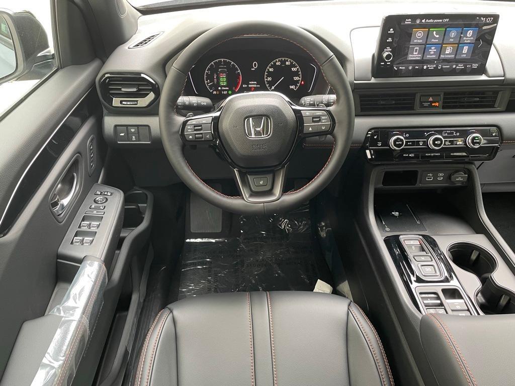 new 2025 Honda Pilot car, priced at $48,555