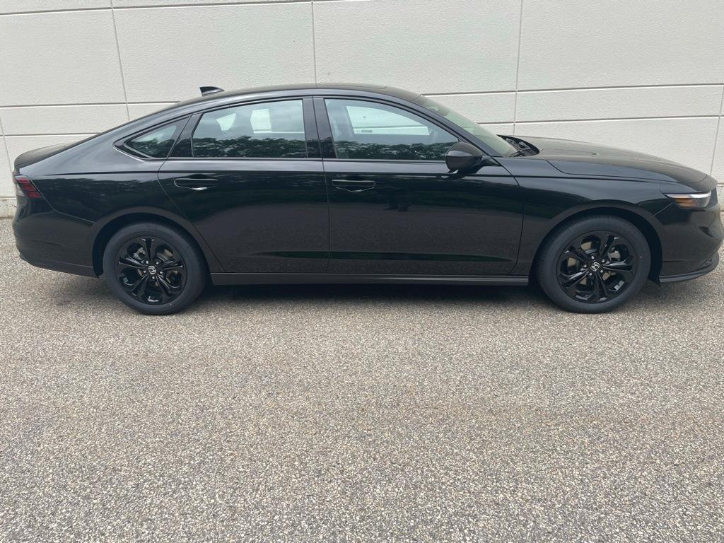 new 2025 Honda Accord car, priced at $30,274