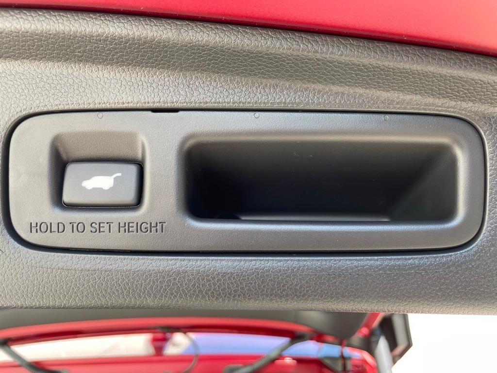 new 2026 Honda CR-V Hybrid car, priced at $39,960