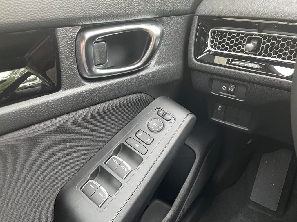 new 2025 Honda Civic Hybrid car, priced at $30,300