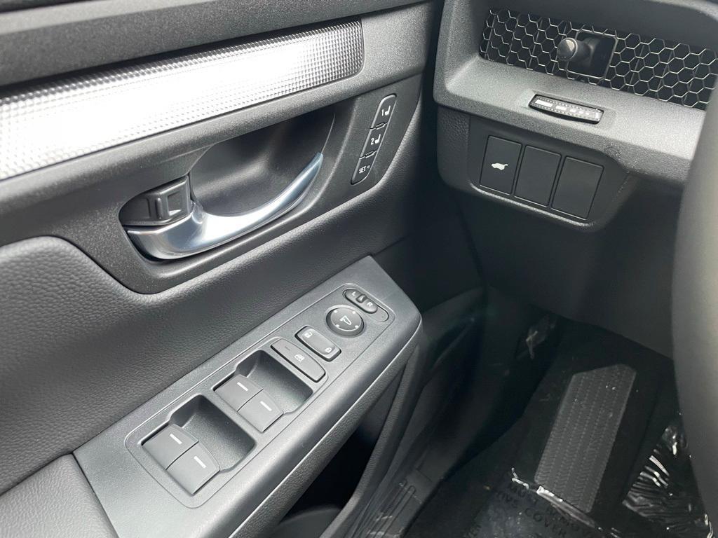 new 2026 Honda CR-V Hybrid car, priced at $39,583