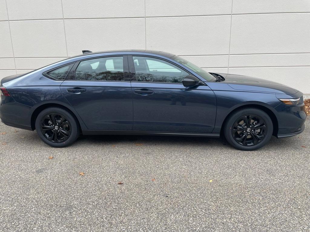 new 2025 Honda Accord car, priced at $30,319