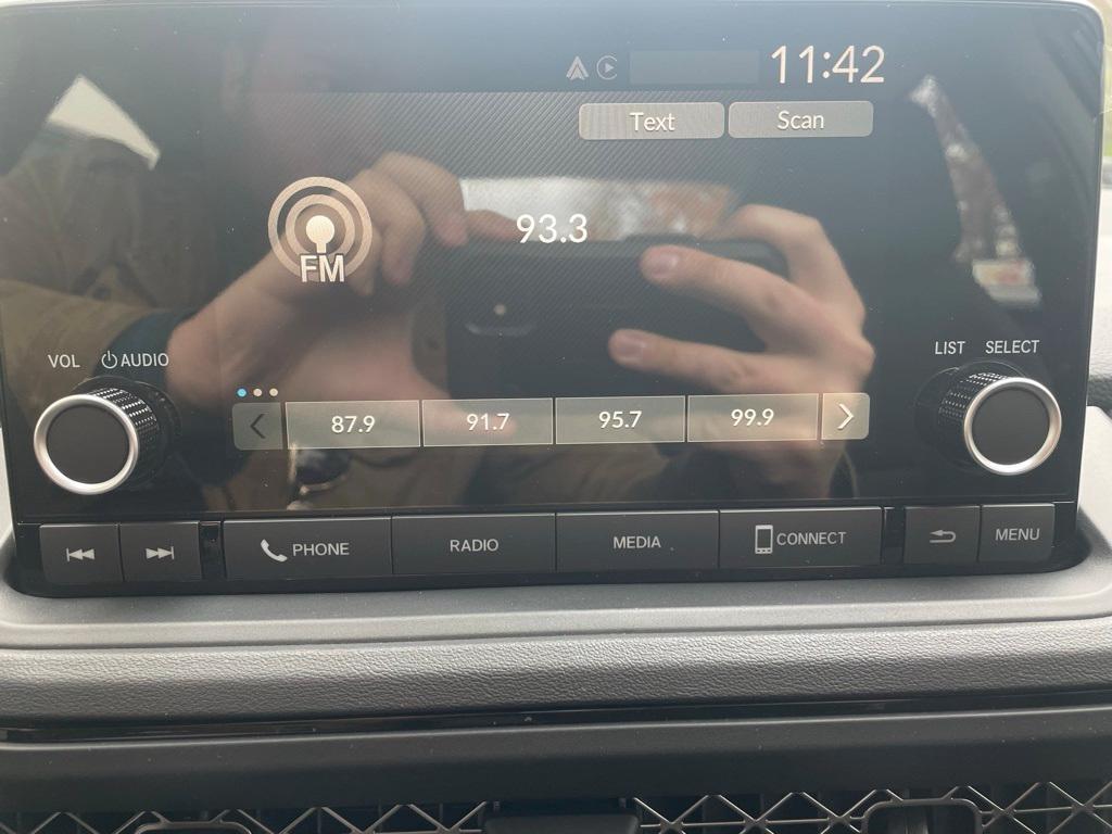 new 2025 Honda Accord car, priced at $30,319