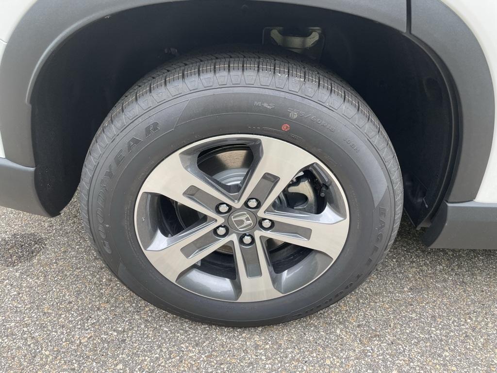new 2025 Honda Pilot car, priced at $46,005