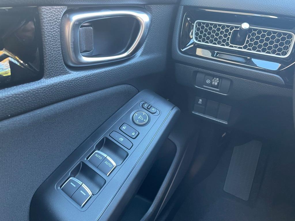 new 2026 Honda Civic Hybrid car, priced at $29,113