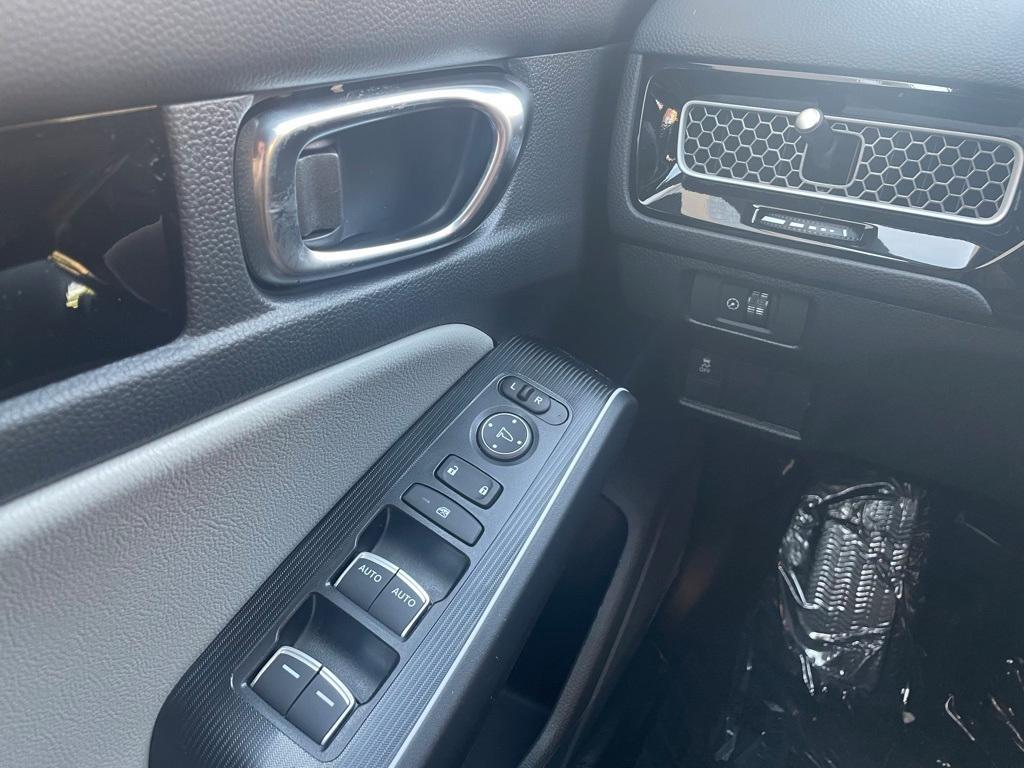 new 2026 Honda Civic Hybrid car, priced at $32,613