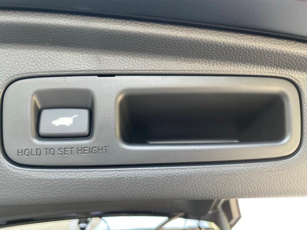 new 2026 Honda CR-V Hybrid car, priced at $39,528