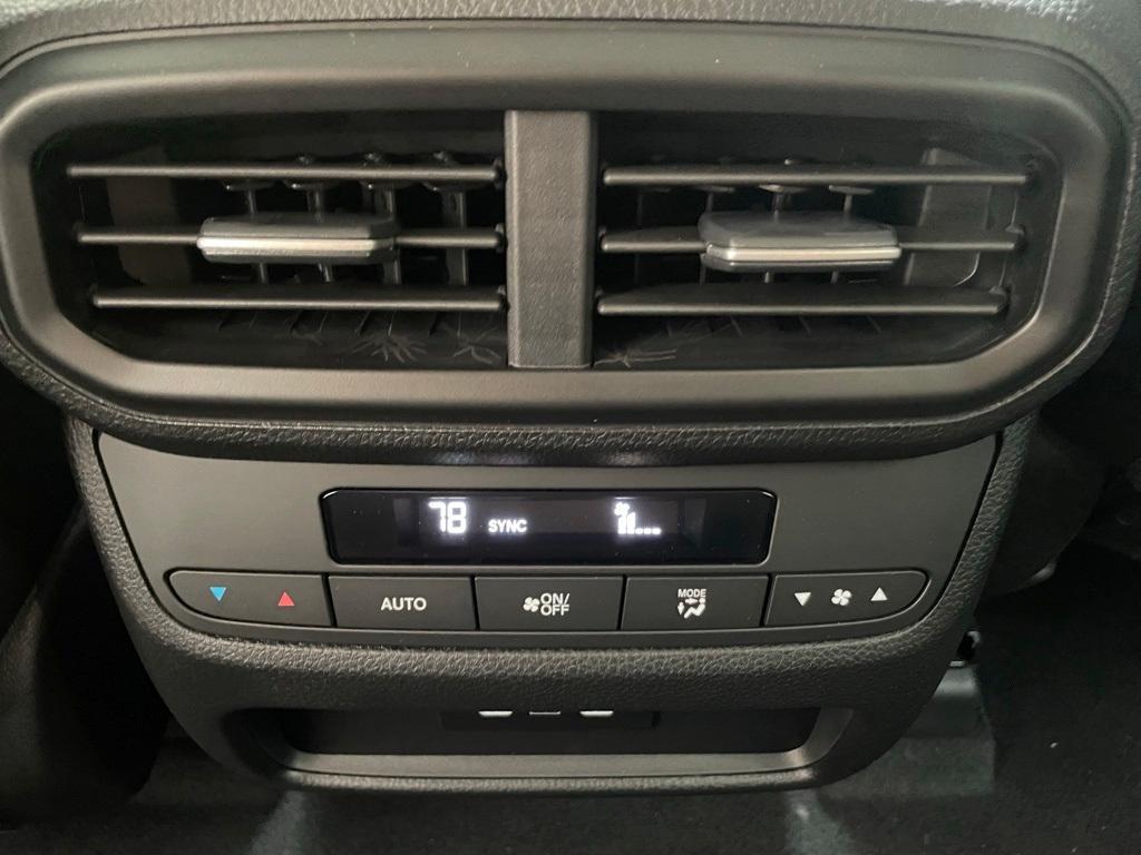 new 2025 Honda Pilot car, priced at $50,655